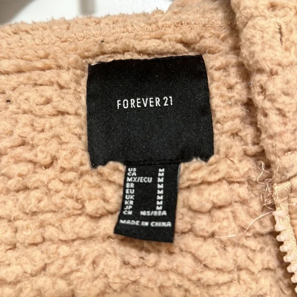Forever 21 Teddy Coat size Medium - Picture 5 of 6